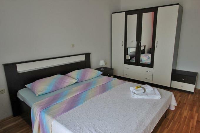 Apartment Ante *