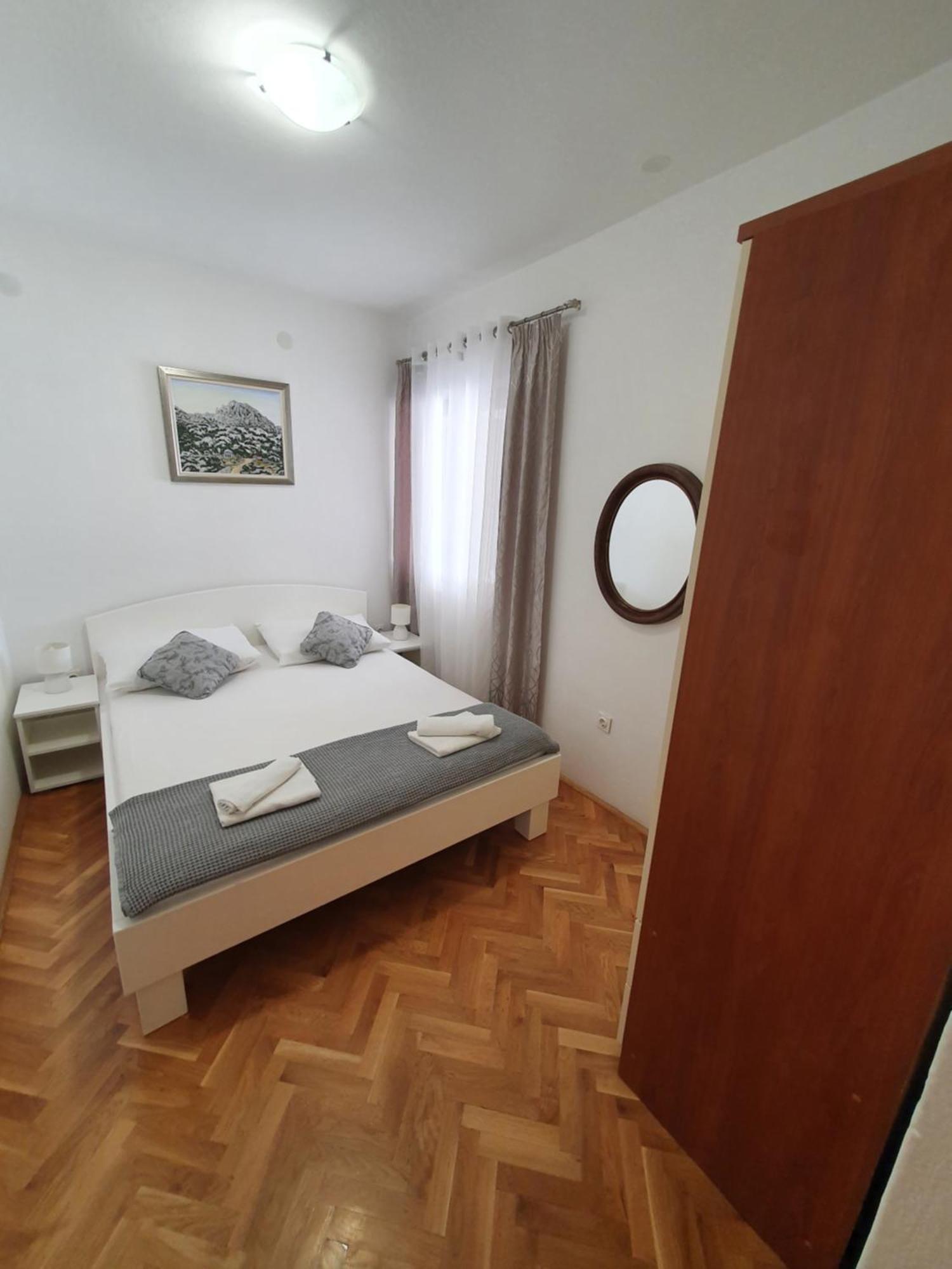 Ante Apartment